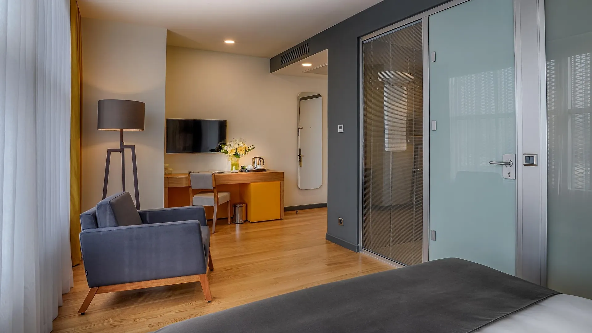 Tav Airport Hotel Izmir 4*,  Turcja