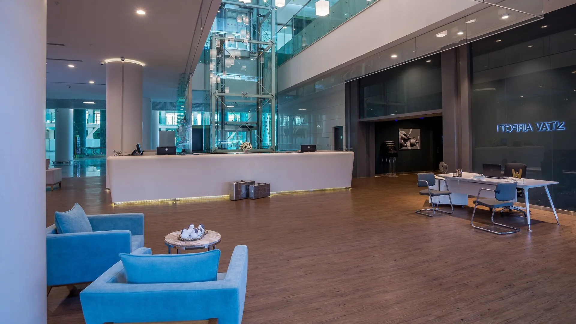 Tav Airport Hotel Izmir