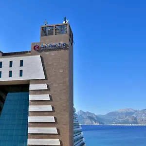 Ramada Plaza 5* Antália